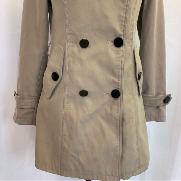 Tan brown beige short trenchcoat size medium - Picture 8 of 11
